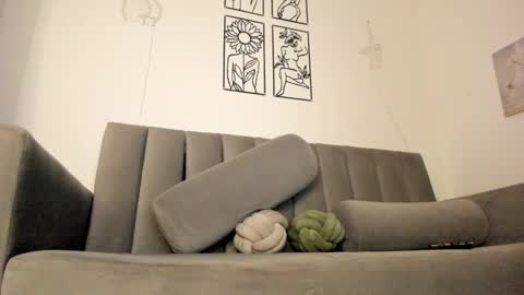 melani greyy online show from 12.17.24