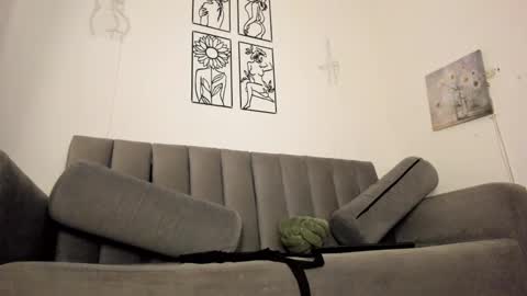 melani greyy online show from 01.28.25