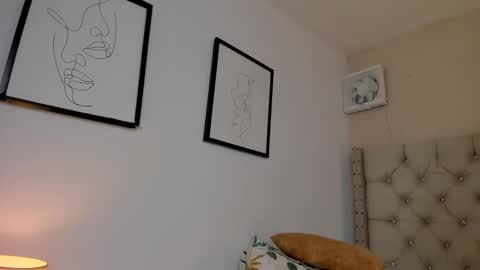 melania_xtreme online show from 04.10.26