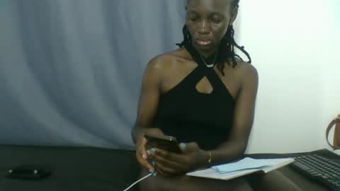 Snapshot of melanie_goddesss chatting on 09.08.25 milly online show from 09.08.25