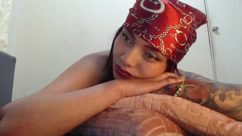 Melanie roux  online show from 01.17.25