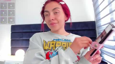 Snapshot of melanie_roux_ chatting on 03.04.26 Melanie roux online show from 03.04.26