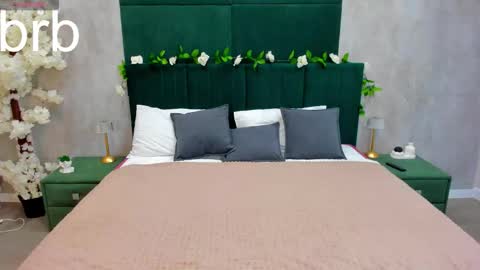 Snapshot of melanie_ryer chatting on 11.13.25 Melanie online show from 11.13.25