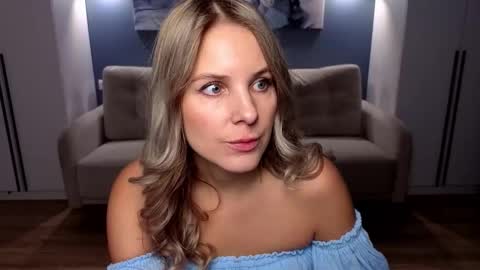 Melanie Bennett online show from 11.19.25