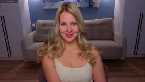 Snapshot of melaniebennett chatting on 05.24.26 Melanie Bennett online show from 05.24.26