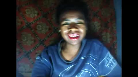 Snapshot of melanih chatting on 10.15.25 melanih online show from 10.15.25