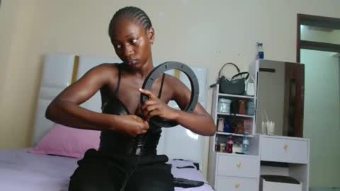Snapshot of melaninqueen02 chatting on 06.08.26 ann online show from 06.08.26