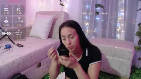 Snapshot of melanishaw chatting on 09.26.25 melany sox online show from 09.26.25