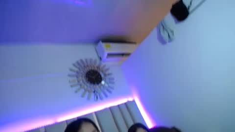 -- MELANNEE -- online show from 10.02.25