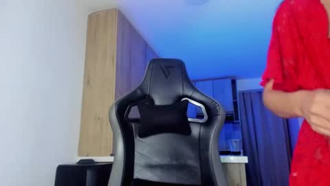 melannia_hills online show from 03.12.25