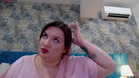 melanniebrown online show from 12.15.24