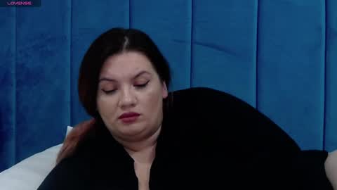 melanniebrown online show from 12.15.24