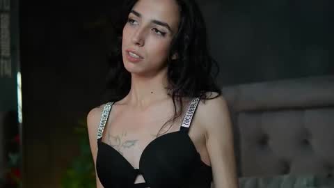 Snapshot of melanysoul chatting on 09.10.25  Melany  online show from 09.10.25