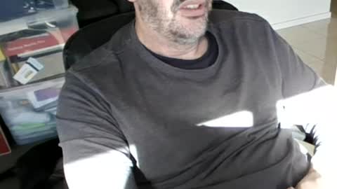 Snapshot of melbguy_075 chatting on 08.07.26 melbguy_075 online show from 08.07.26