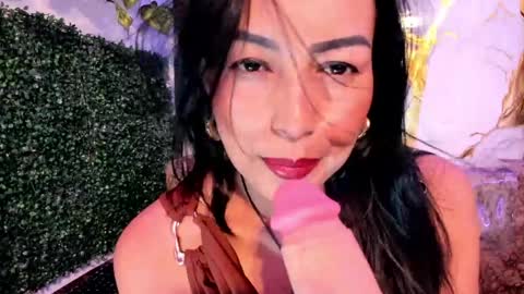 Snapshot of meleekxxx chatting on 05.06.26 MeleekXXX online show from 05.06.26