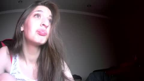 Snapshot of melena_caramel chatting on 06.01.26 melena_caramel online show from 06.01.26