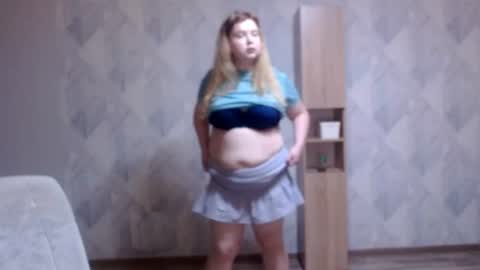 Snapshot of melina_beauty chatting on 06.24.26 Melina online show from 06.24.26