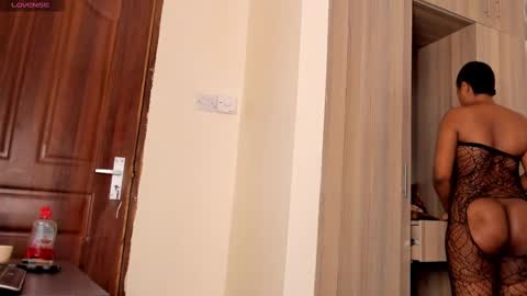 rose online show from 12.27.24