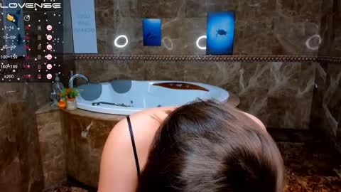 Melinda online show from 11.27.25