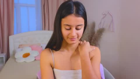 Victoria online show from 12.06.24