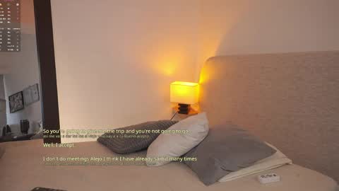 Snapshot of melisalopezz chatting on 05.21.26 On vacation until Monday online show from 05.21.26