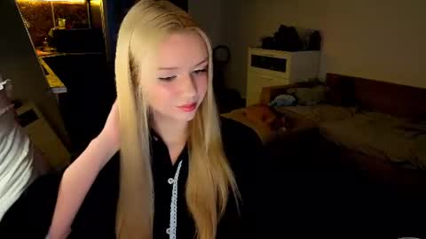 Snapshot of meliss_ss chatting on 07.28.26 Mel or Lissa 3 Welcome here online show from 07.28.26