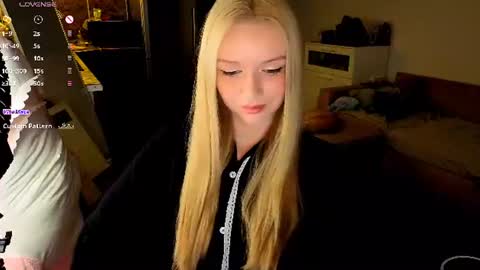 Snapshot of meliss_ss chatting on 07.28.26 Mel or Lissa 3 Welcome here online show from 07.28.26