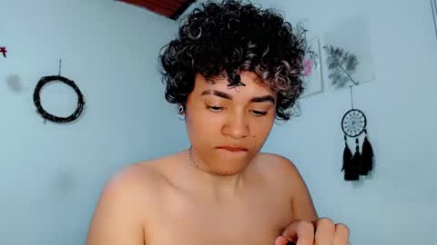 Snapshot of melissa_and_carol chatting on 02.08.25 Carol - Dany online show from 02.08.25