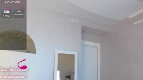 Hot Milf Melissa  ONLINE  Mon  Tue  Wed  Fr  Sun  - 9pm - 6amUTC3 online show from 11.30.25