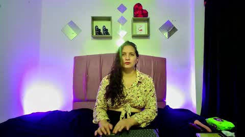 Snapshot of melissa_milf_of chatting on 02.25.25 MELISSA online show from 02.25.25