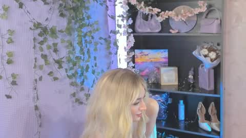 Melissa - Your Dream Girl  online show from 03.11.25