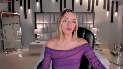 Snapshot of melissamoore_ chatting on 06.20.26 Call me Meli online show from 06.20.26