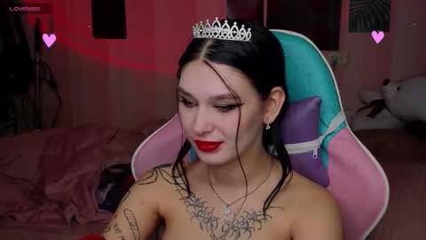Snapshot of mella_freya chatting on 11.07.25 Freya IM NONUDE online show from 11.07.25