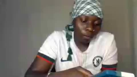 Snapshot of mellanin_pretty_ chatting on 08.01.26 . online show from 08.01.26