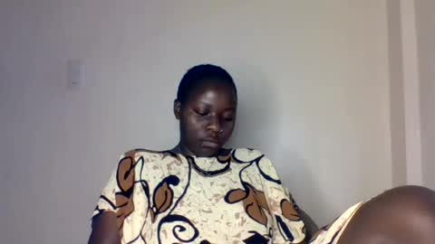 Snapshot of mellanin_pretty_ chatting on 08.09.26 . online show from 08.09.26
