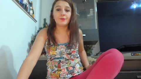 Snapshot of mellbell_ chatting on 12.15.25 MellyMell online show from 12.15.25