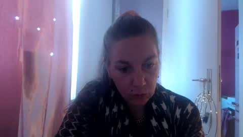 Melli online show from 12.14.25