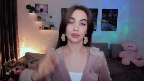 Tessa online show from 12.16.25