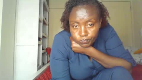 Snapshot of melline_curvy9 chatting on 05.18.26 Liz online show from 05.18.26