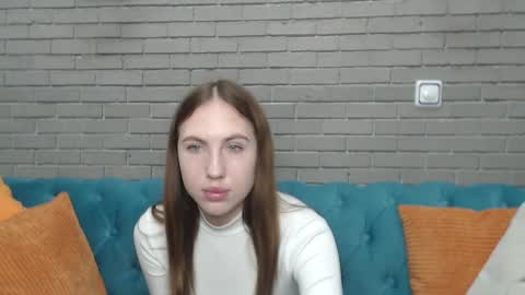 Snapshot of mellingi chatting on 09.19.25 mellingi online show from 09.19.25