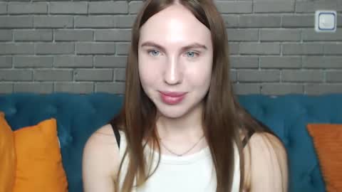 Snapshot of mellingi chatting on 09.21.25 mellingi online show from 09.21.25