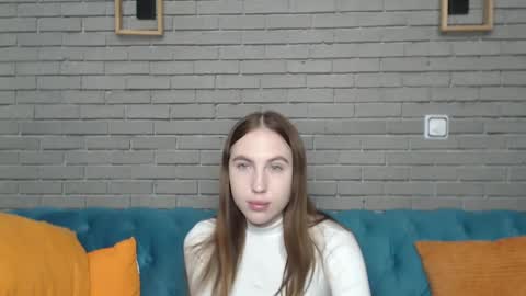 Snapshot of mellingi chatting on 09.25.25 mellingi online show from 09.25.25