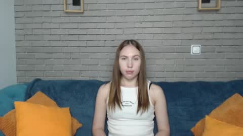 Snapshot of mellingi chatting on 10.09.25 mellingi online show from 10.09.25
