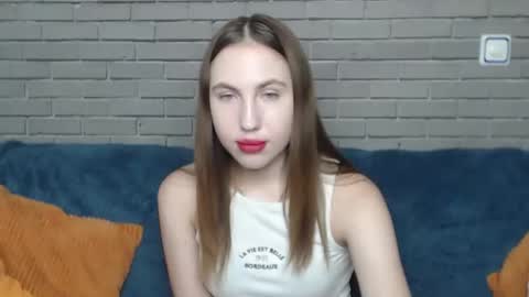 Snapshot of mellingi chatting on 10.10.25 mellingi online show from 10.10.25