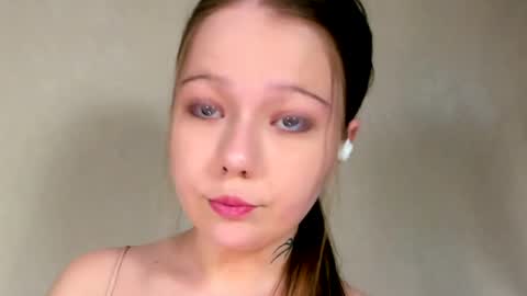 Snapshot of melmooon chatting on 05.31.26 MelMooon online show from 05.31.26
