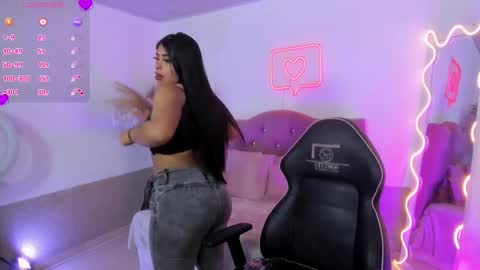 Snapshot of meloddi_tay chatting on 02.18.26 meloddi_tay online show from 02.18.26