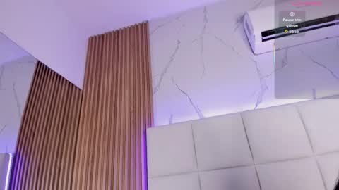 Snapshot of meloddy_parkerr_ chatting on 02.20.26 MELODDY PARKERR online show from 02.20.26