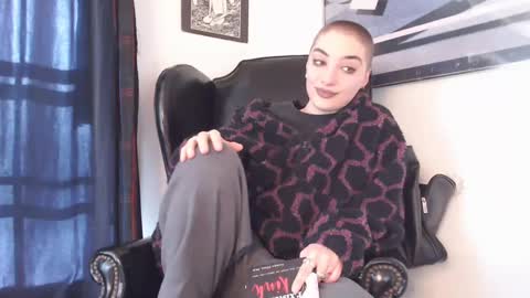 Snapshot of melodicknowledge chatting on 12.07.24 Majesty 3 online show from 12.07.24