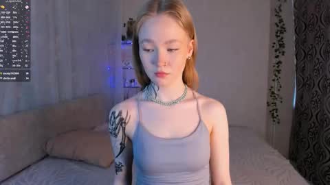 Snapshot of melodievejar chatting on 03.20.26 melodievejar online show from 03.20.26