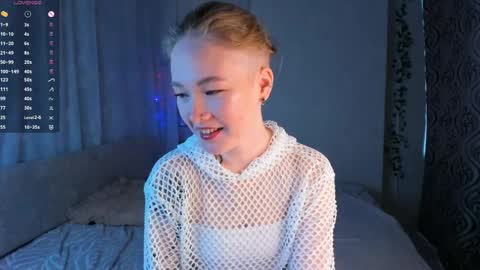 Snapshot of melodievejar chatting on 04.11.26 melodievejar online show from 04.11.26